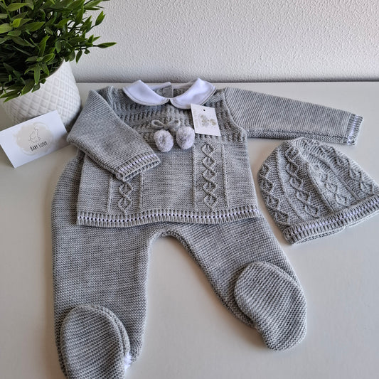 Conjunto Camisola, Calça e Gorro