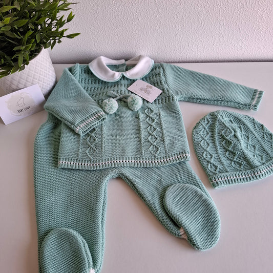 Conjunto Camisola, Calça e Gorro