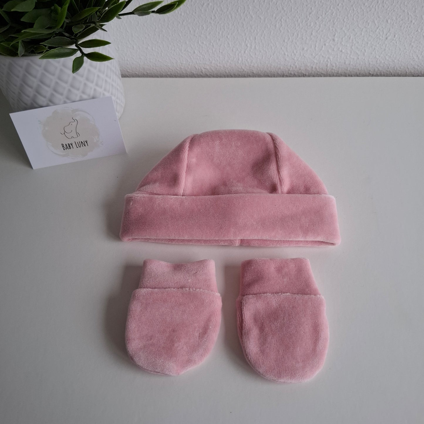 Conjunto Gorro e Luvas em Veludo