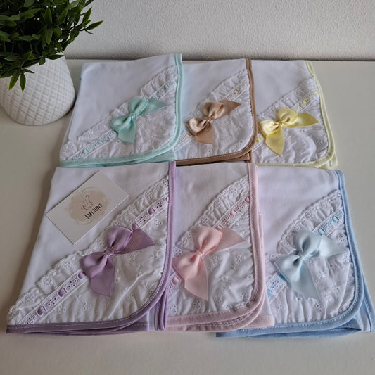 Fralda com Bordado Inglês