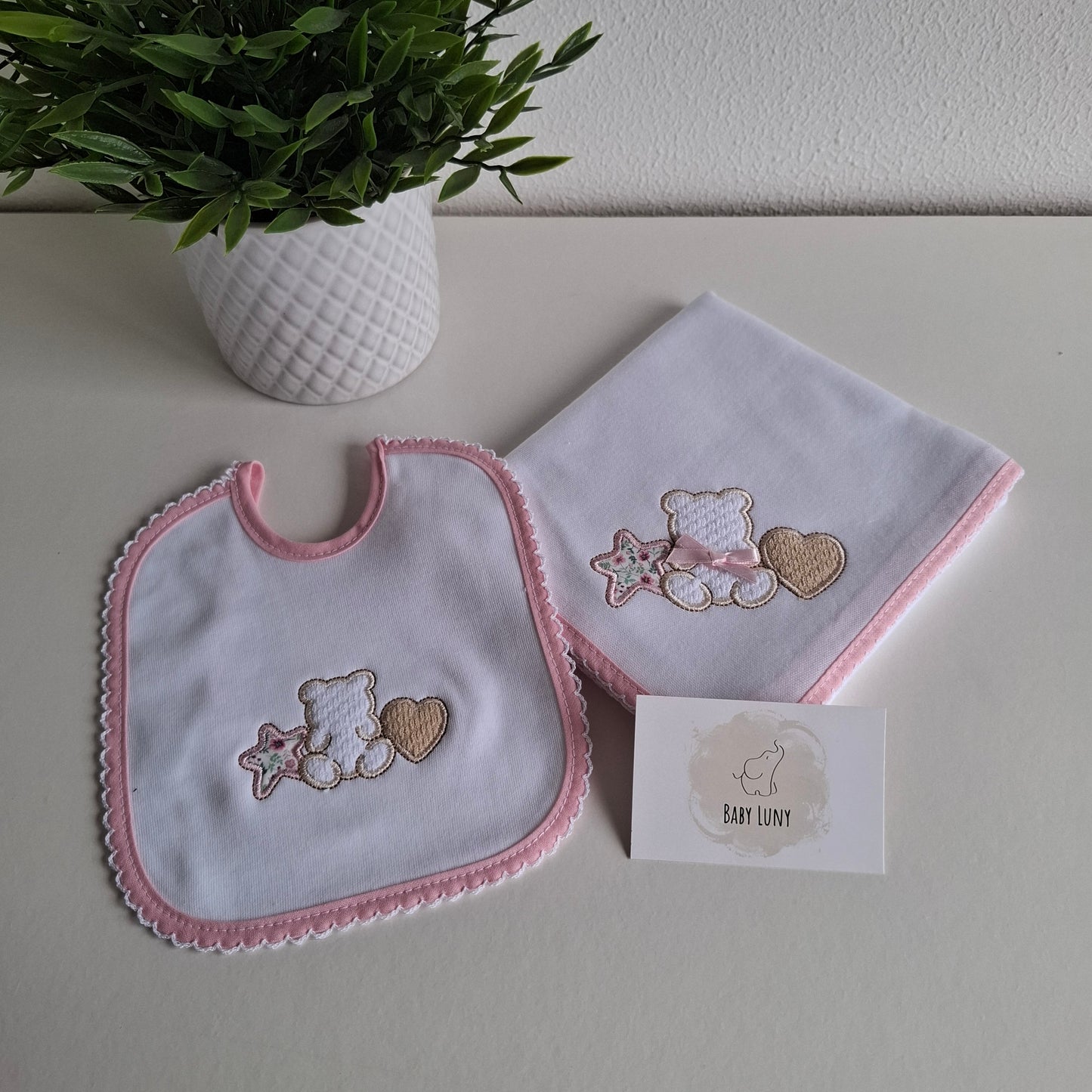 Conjunto Fralda e Babete