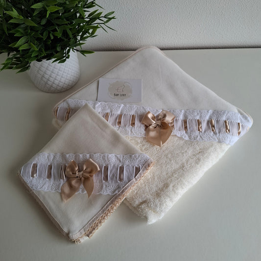 Conjunto Toalha e Fralda Bordado Inglês