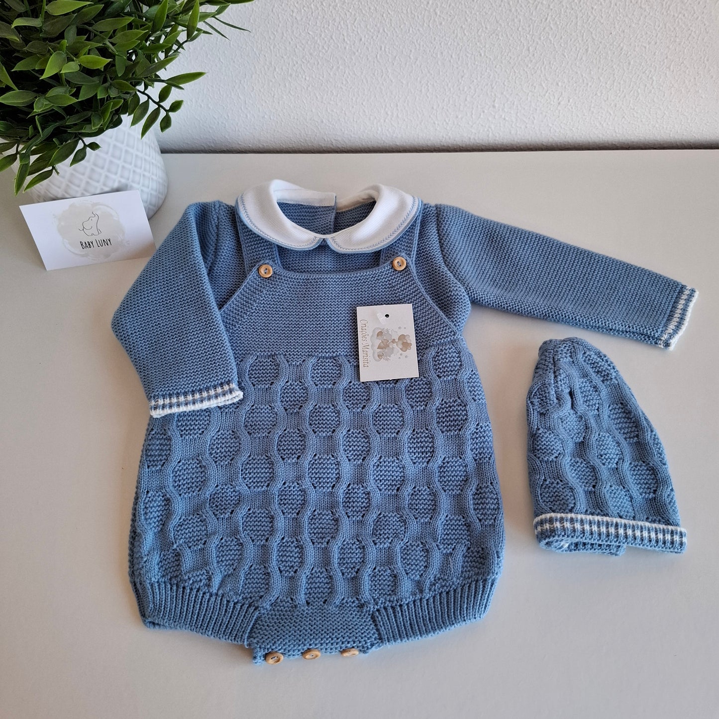Fofo com Camisola e Gorro